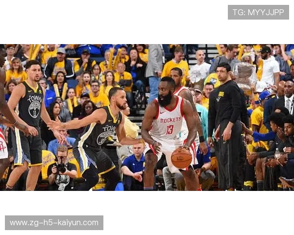 勇士队以攻防两端主导比赛，勇士队内对抗赛